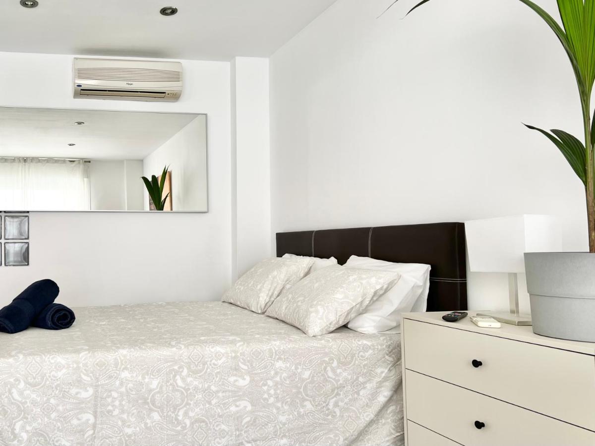 Apartamentos Varela 14 Malaga Ngoại thất bức ảnh